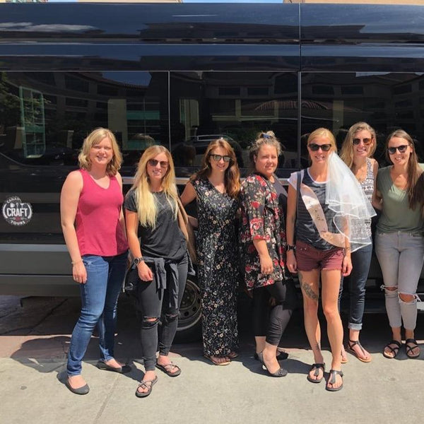 Kelowna Wine Tour Bus